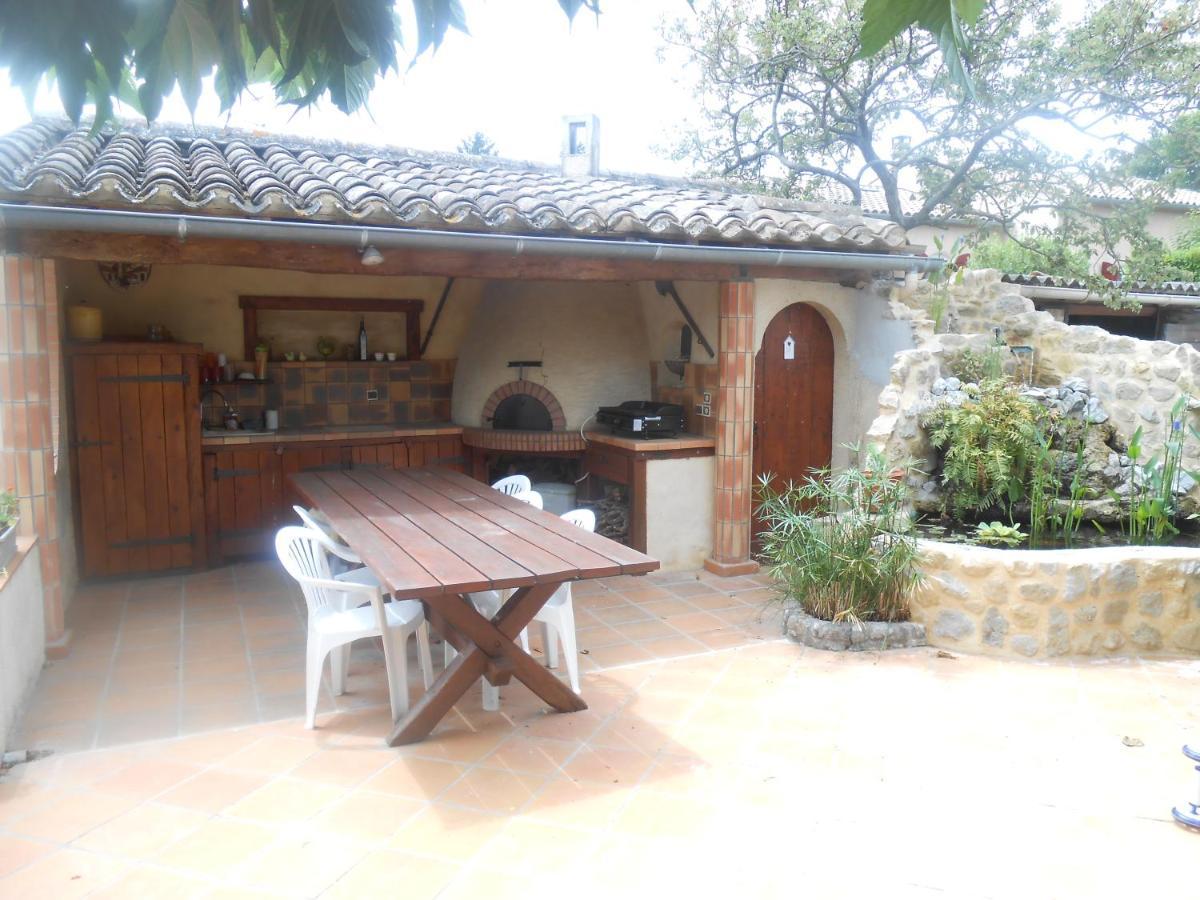 Gite T2 Avec Grande Piscine Apartment Villeneuve-la-Comptal Екстериор снимка