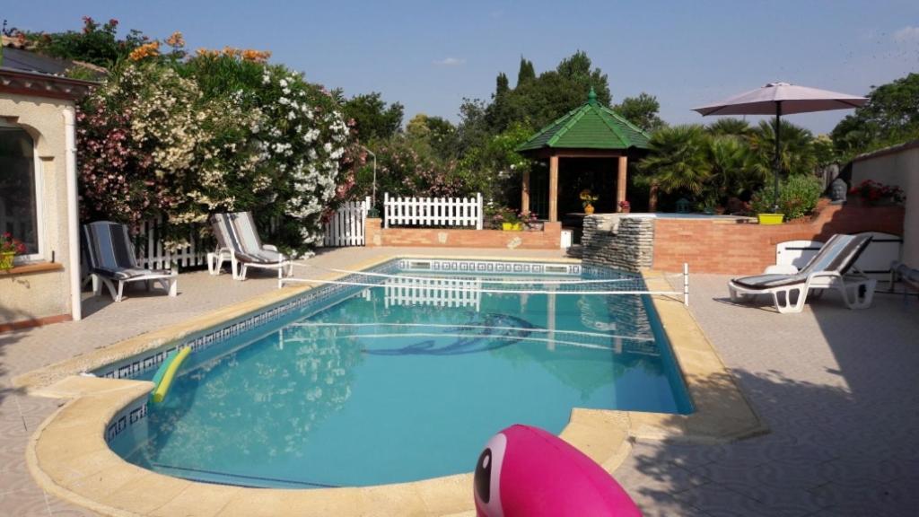 Gite T2 Avec Grande Piscine Apartment Villeneuve-la-Comptal Екстериор снимка