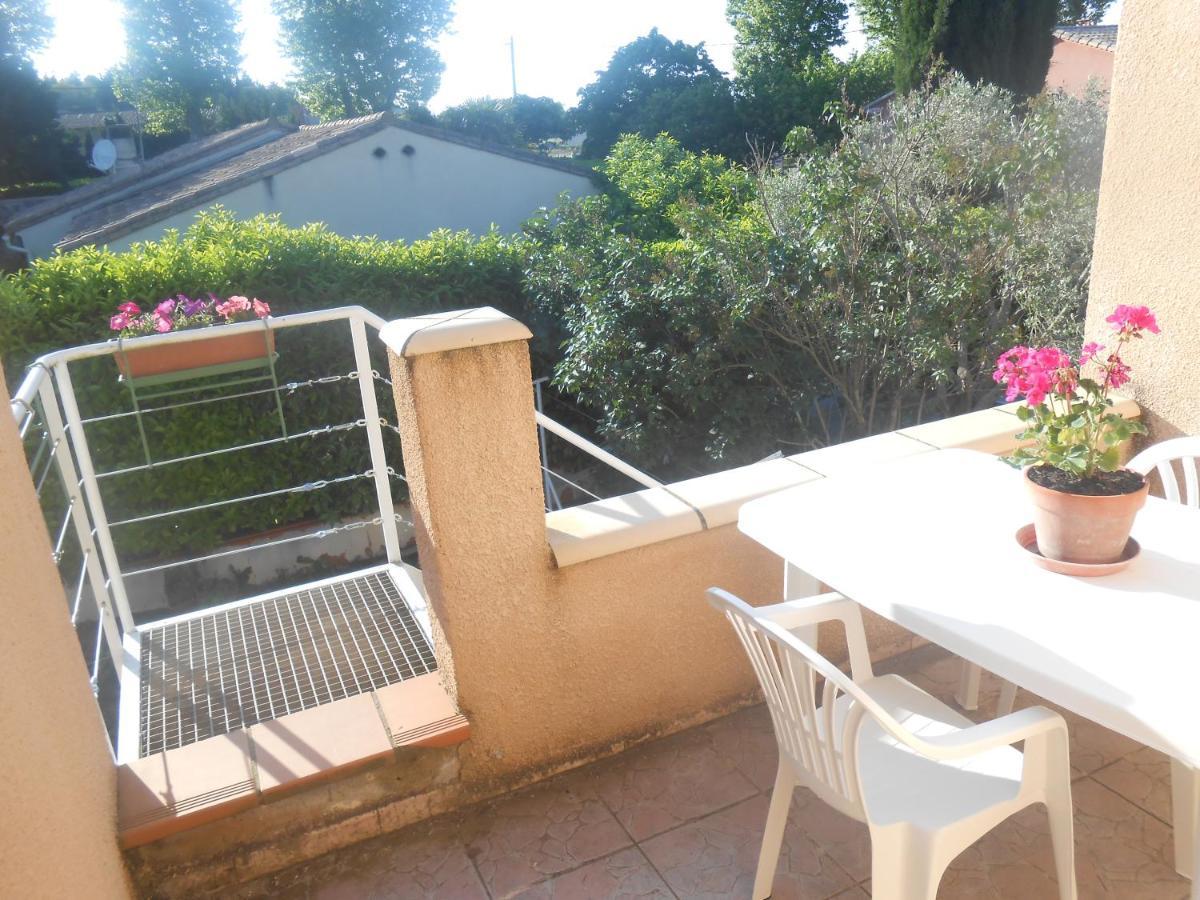 Gite T2 Avec Grande Piscine Apartment Villeneuve-la-Comptal Екстериор снимка